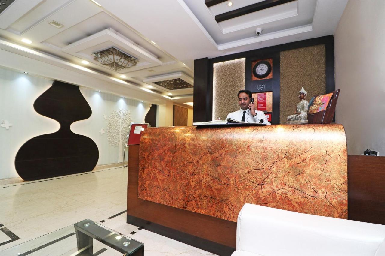 Puja Residency Hotell Varanasi Exteriör bild